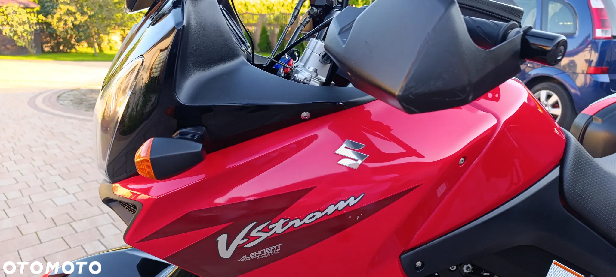 Suzuki V-STROM - 35