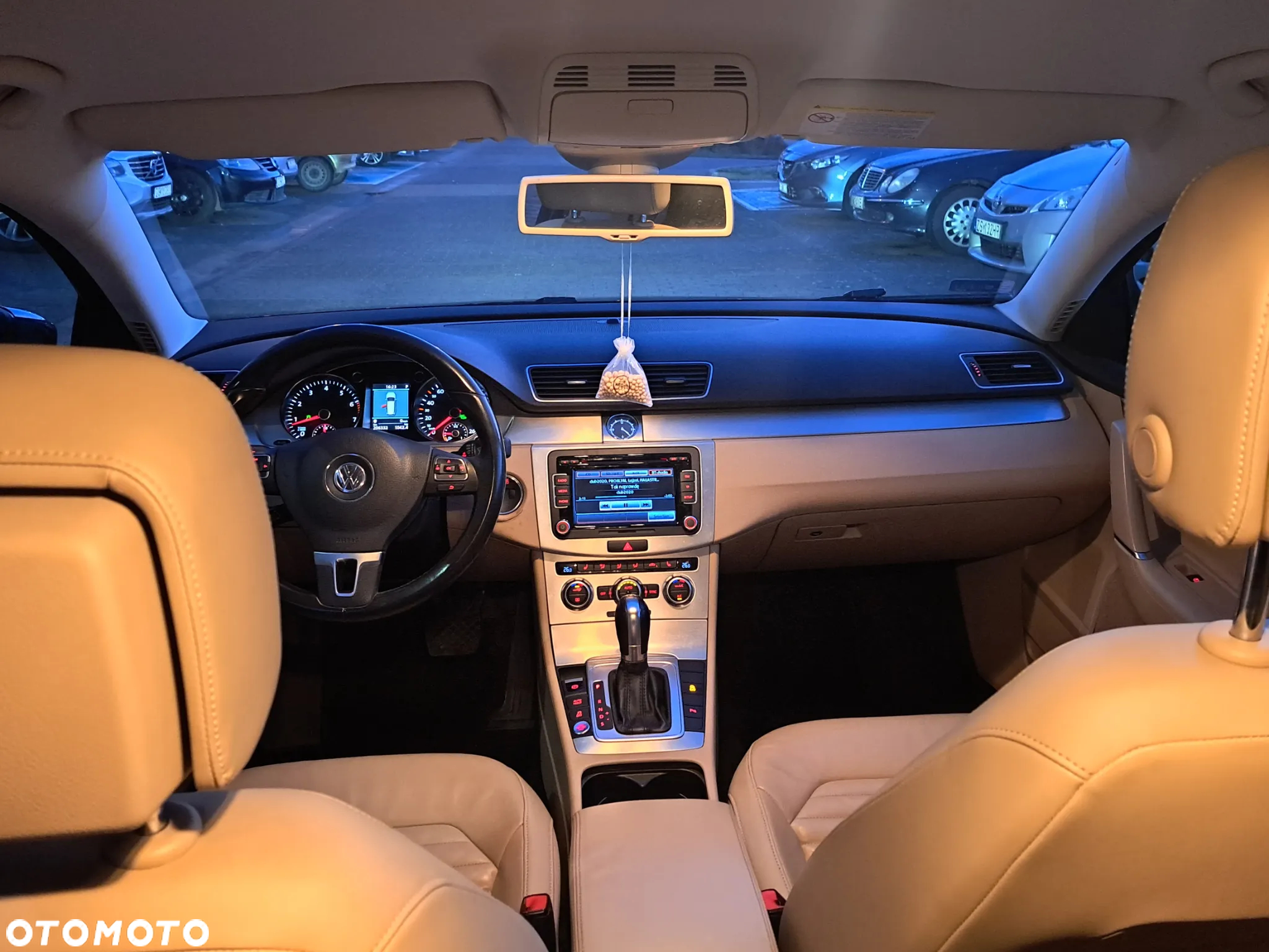 Volkswagen Passat 1.4 TSI BMT Highline DSG - 9
