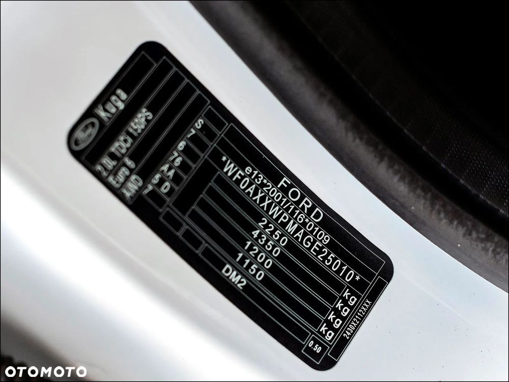 Ford Kuga - 40