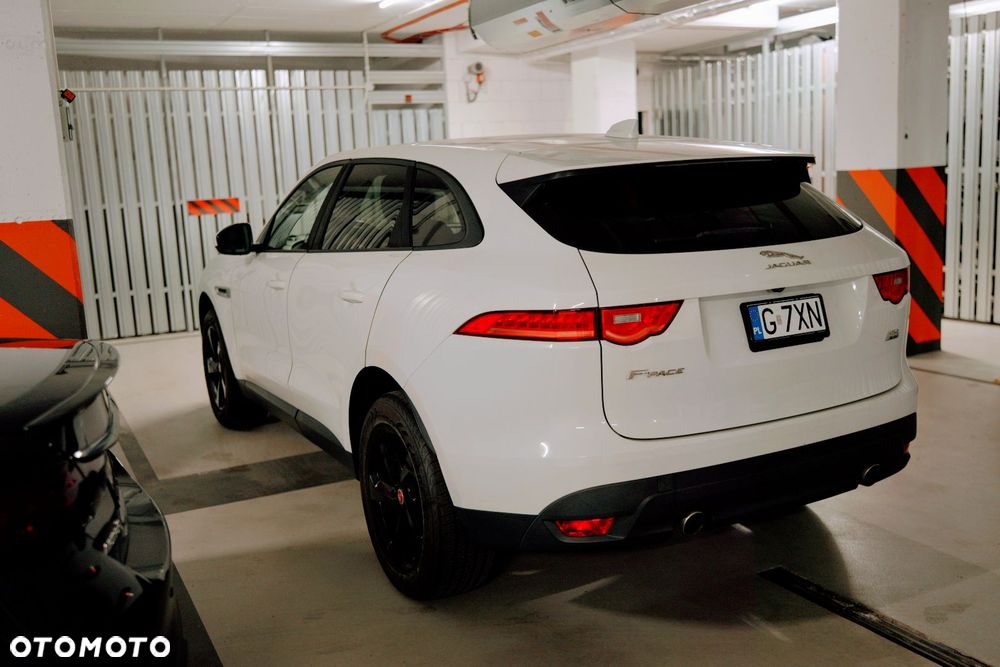 Jaguar F-Pace 35t AWD Prestige - 21