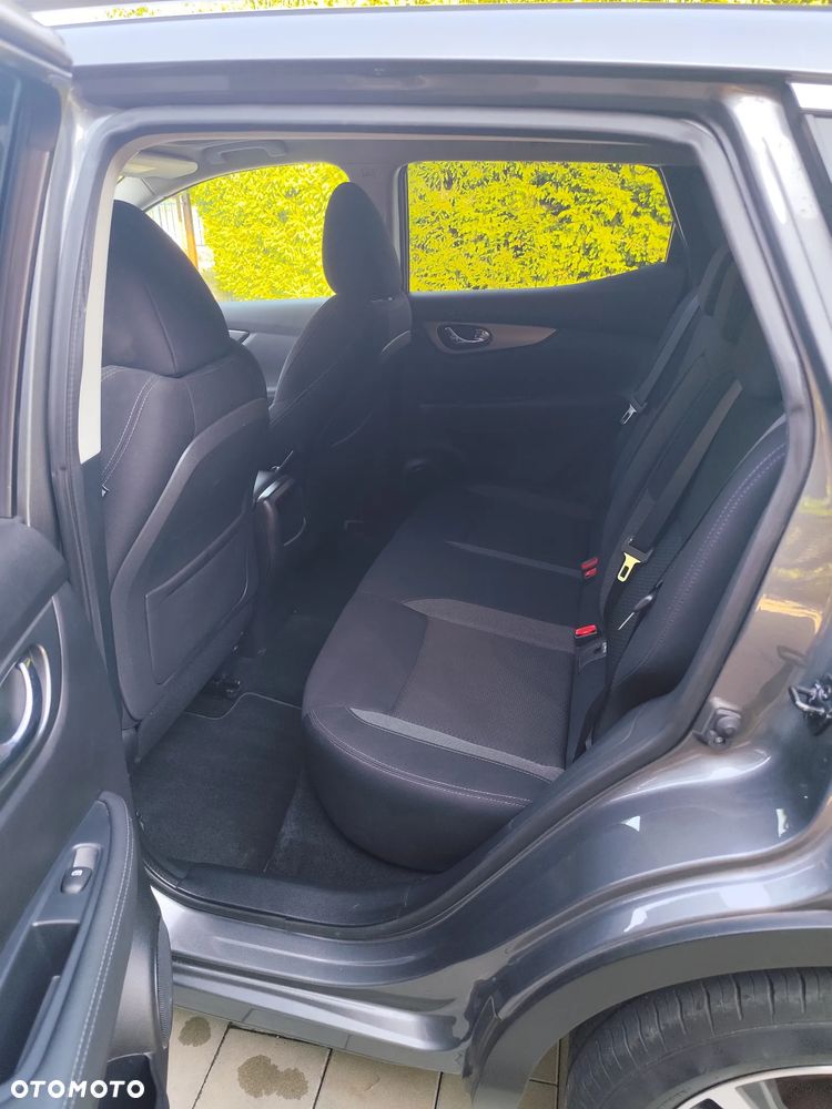 Nissan Qashqai 1.3 DIG-T N-Connecta EU6d - 17
