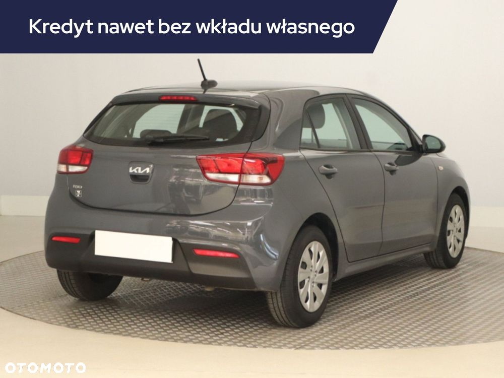 Kia Rio - 7