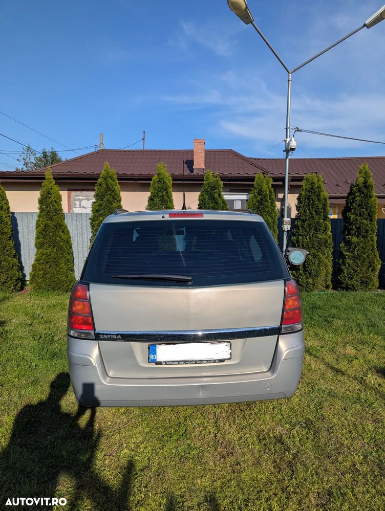 Opel Zafira 1.6i Enjoy - 9