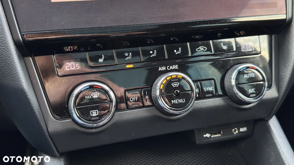 Skoda Octavia 2.0 TDI 4x4 DSG RS - 24