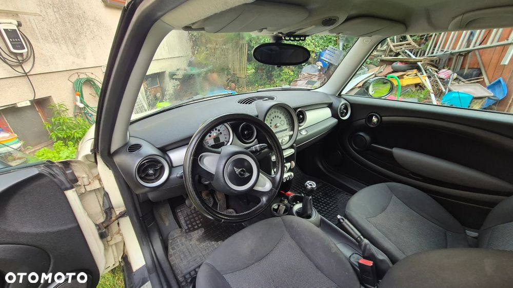 MINI ONE Standard - 10