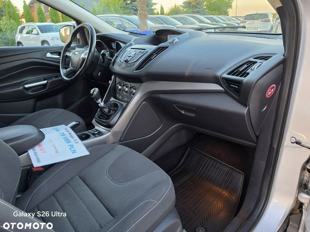 Ford Kuga - 31