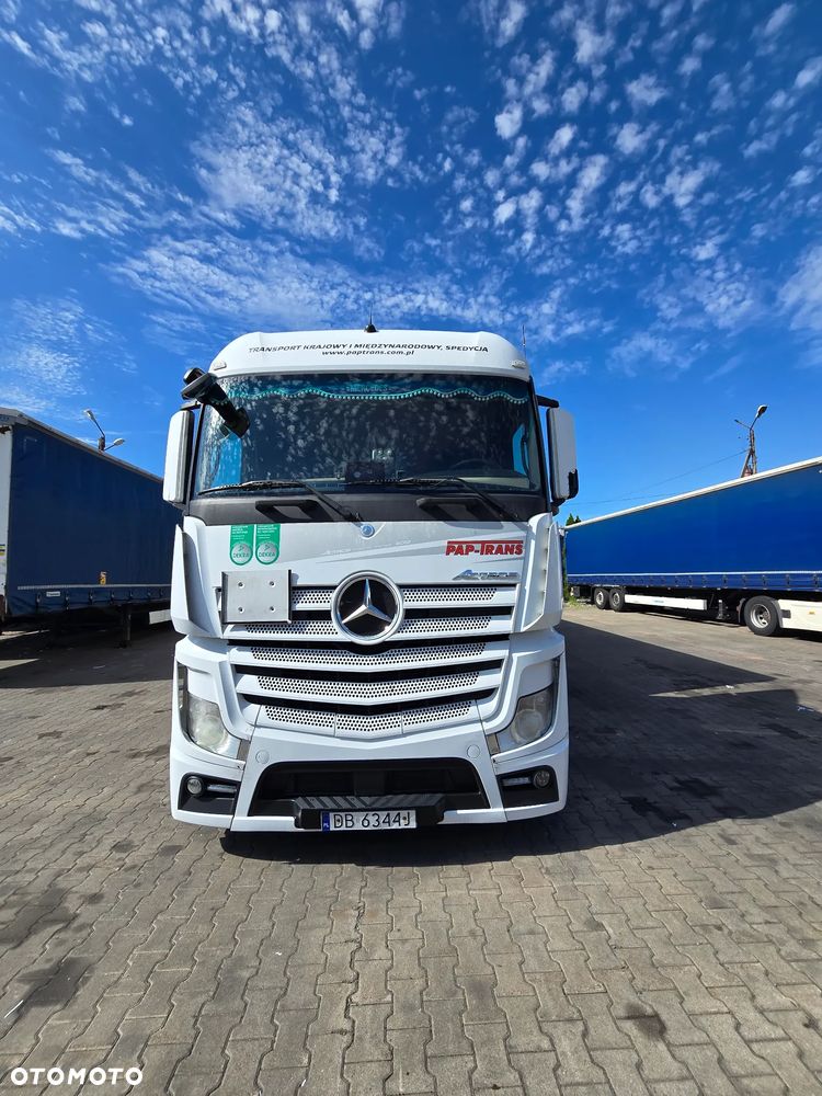 Mercedes-Benz 1845 ACTROS - 1