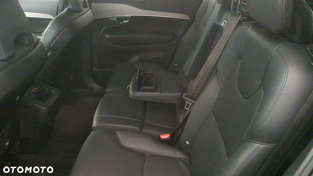 Volvo XC 90 - 13