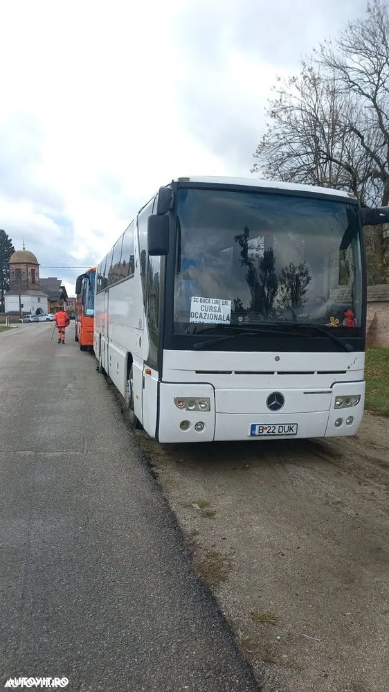 Mercedes-Benz TOURISMO - 1