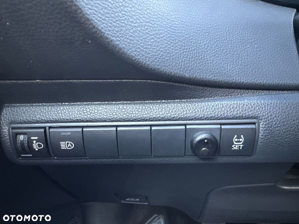 Toyota Corolla - 21