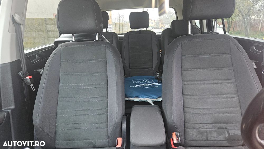 Volkswagen Touran 2.0 TDI SCR DSG Highline - 34