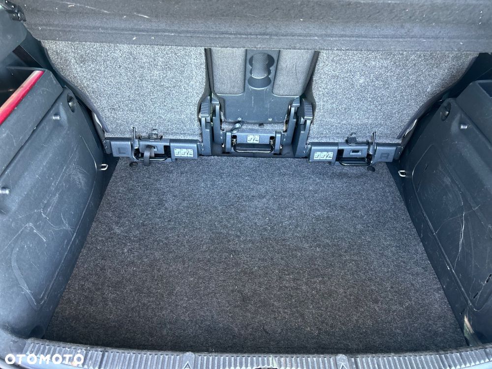 Skoda Roomster 1.6 TDI DPF Scout - 13
