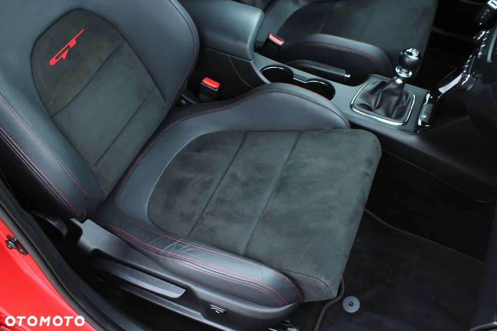 Kia Ceed 1.6 T-GDI OPF GT - 31