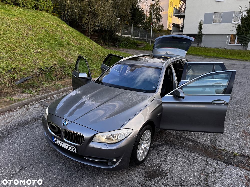 BMW Seria 5 530d xDrive Luxury Line - 3