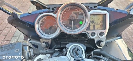 Yamaha FJR - 6