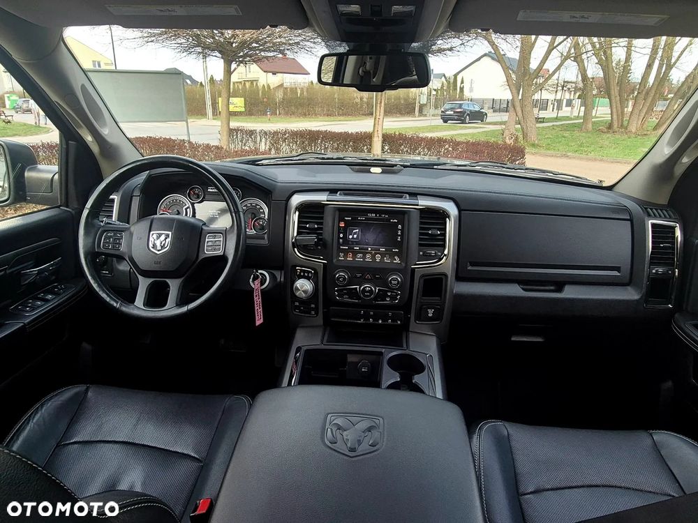 Dodge RAM 5.7 4x4 - 12