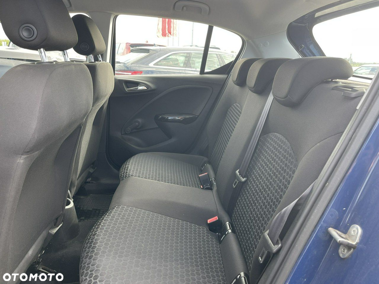 Opel Corsa 1.2 drive - 11
