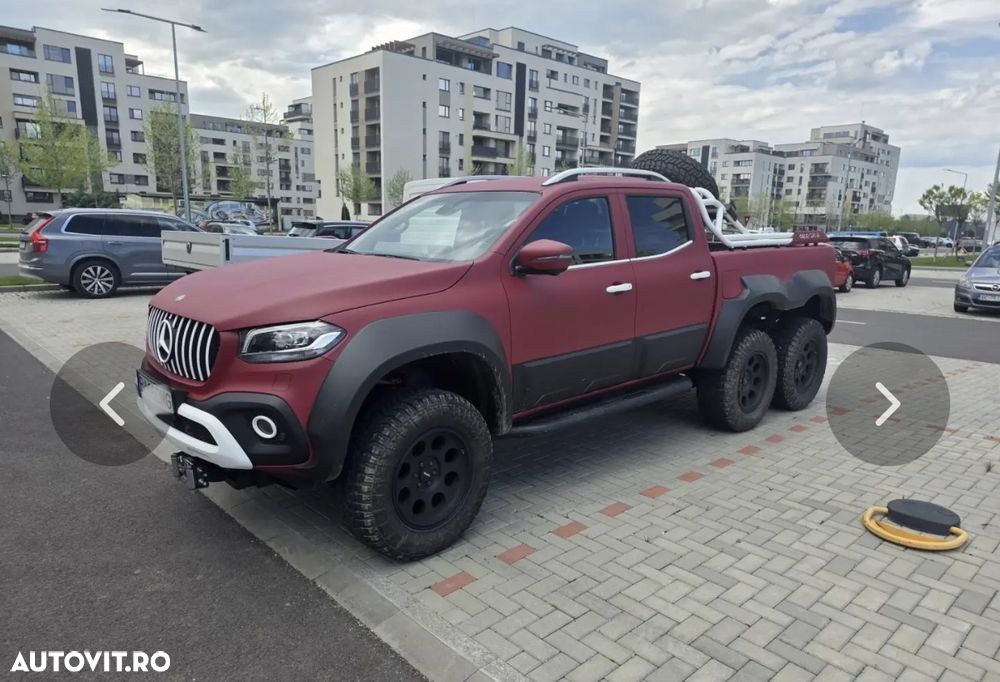 Mercedes-Benz X350 - 1