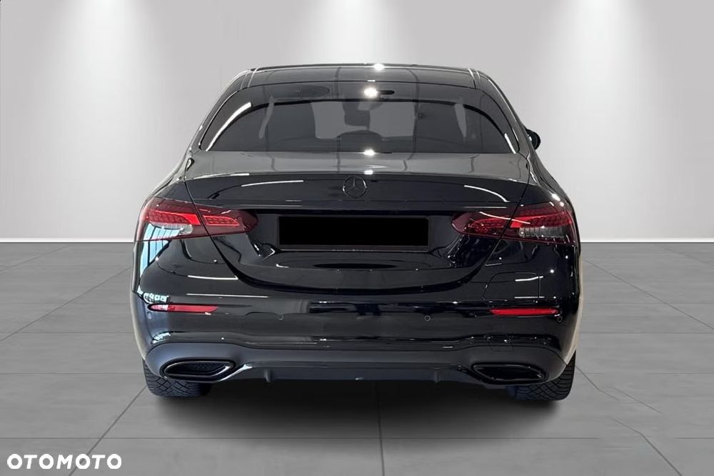 Mercedes-Benz Klasa E 300 de 9G-TRONIC - 4