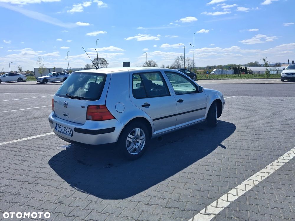 Volkswagen Golf 1.9 TDI Comfortline - 3
