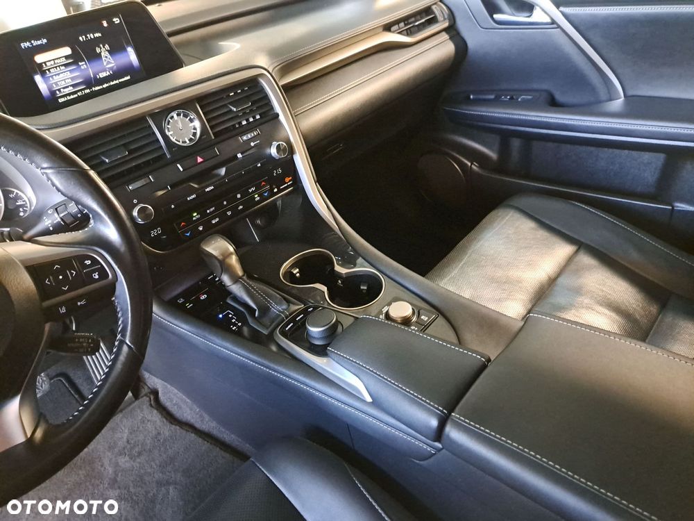 Lexus RX - 29