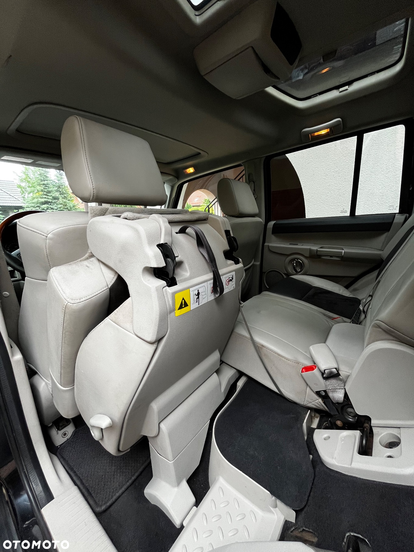 Jeep Commander 3.0 CRD Overland - 14