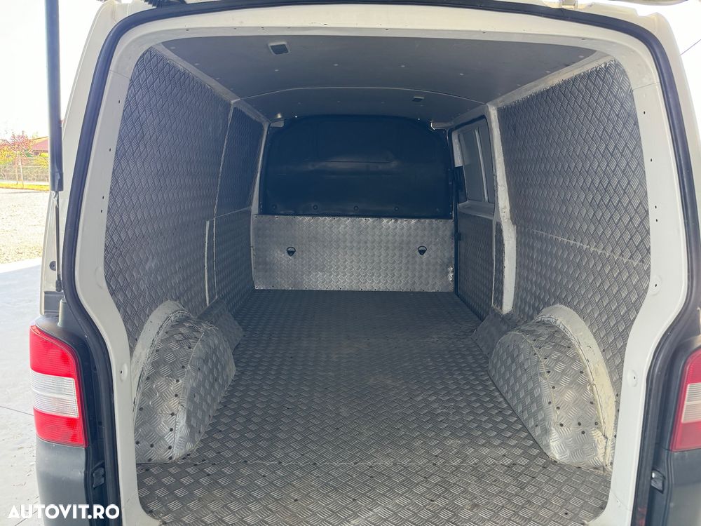 Volkswagen Transporter T5 - 8