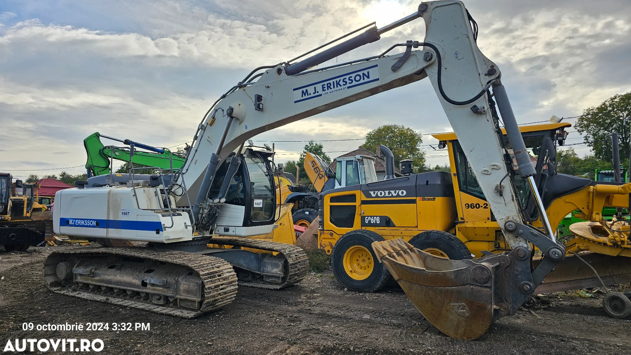 Liebherr R 924 Excavator pe șenile - 10