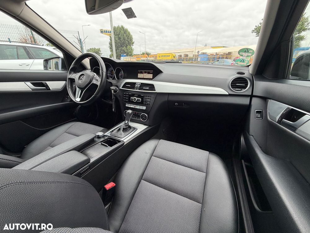 Mercedes-Benz C - 38