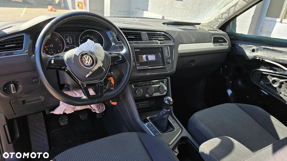 Volkswagen Tiguan - 5