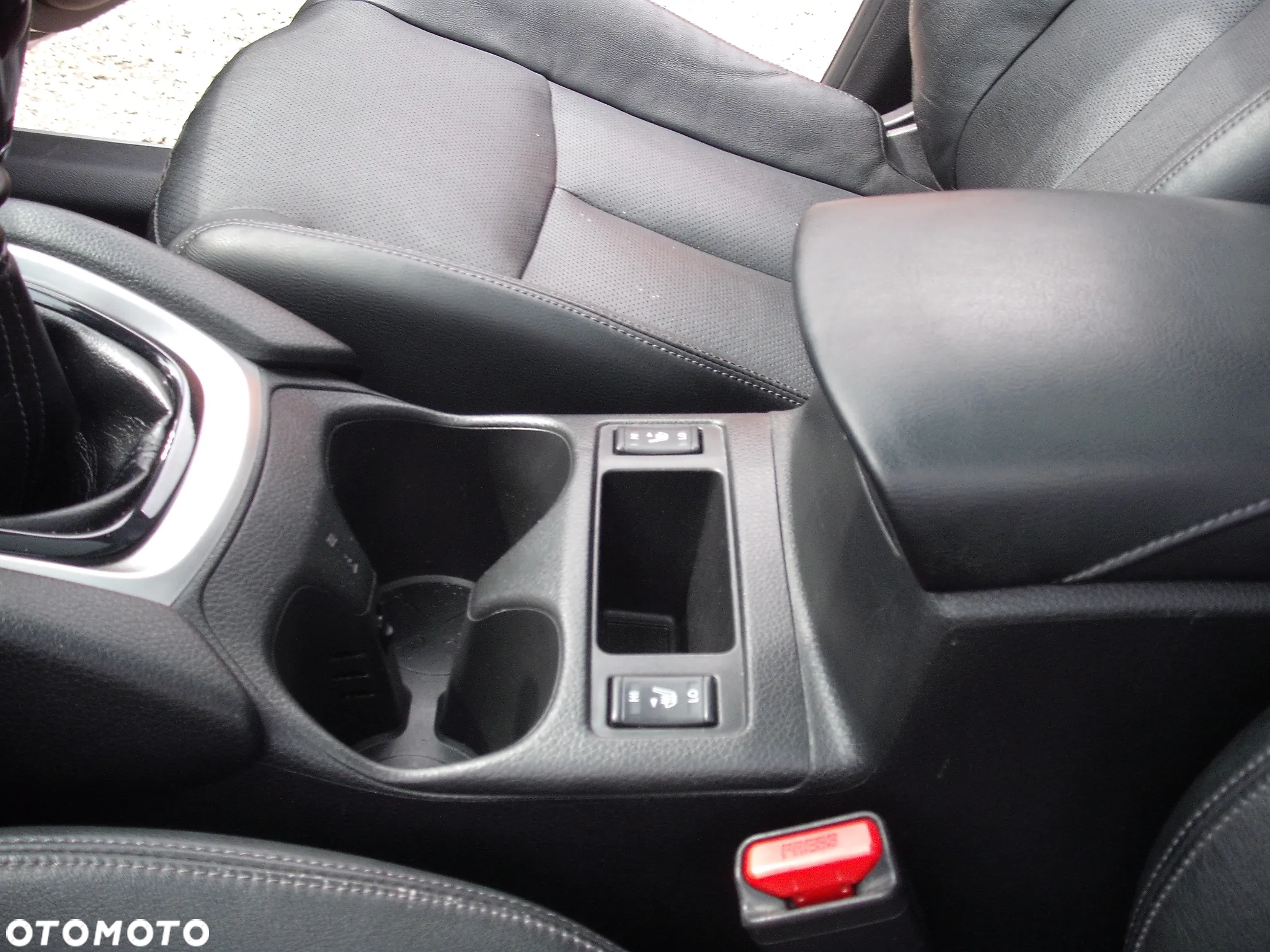 Nissan X-Trail - 10