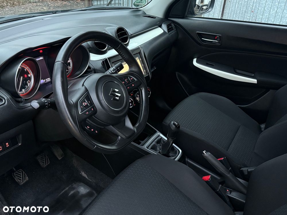 Suzuki Swift - 17