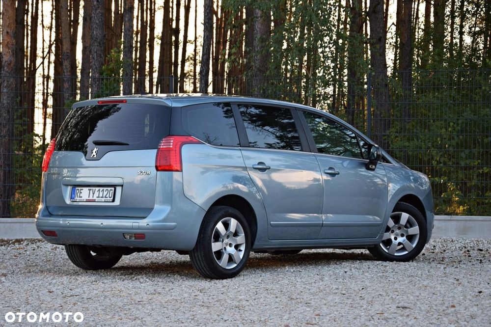 Peugeot 5008 - 23