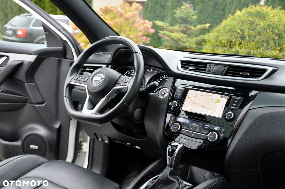 Nissan Qashqai - 25
