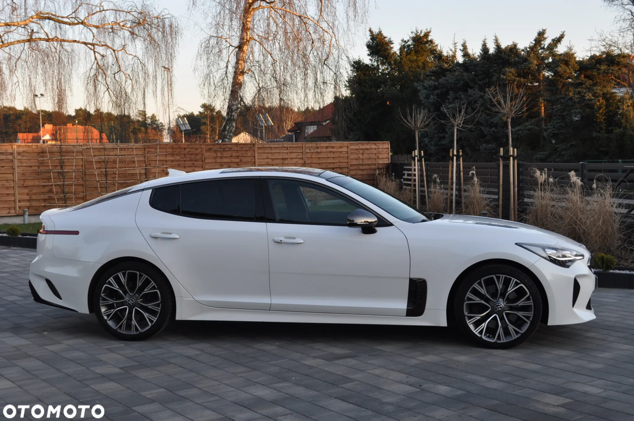 Kia Stinger 2.0 T-GDI GT Line - 25
