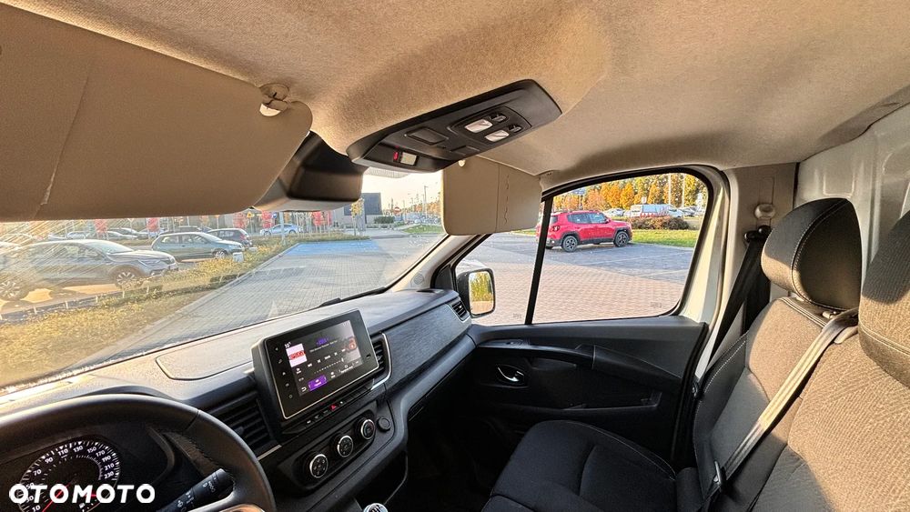 Renault Trafic - 19