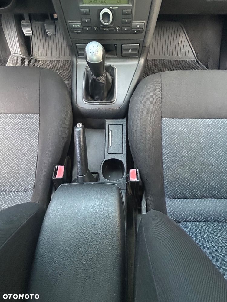 Ford Mondeo - 21