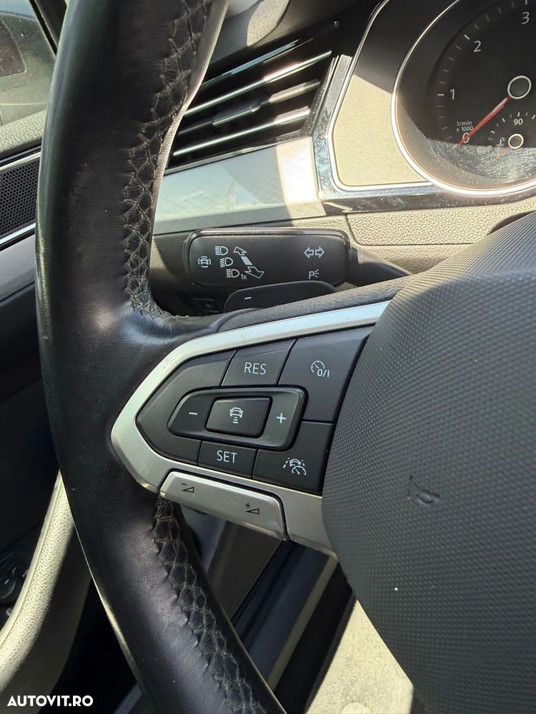 Volkswagen Passat 2.0 TDI SCR DSG Comfortline - 18