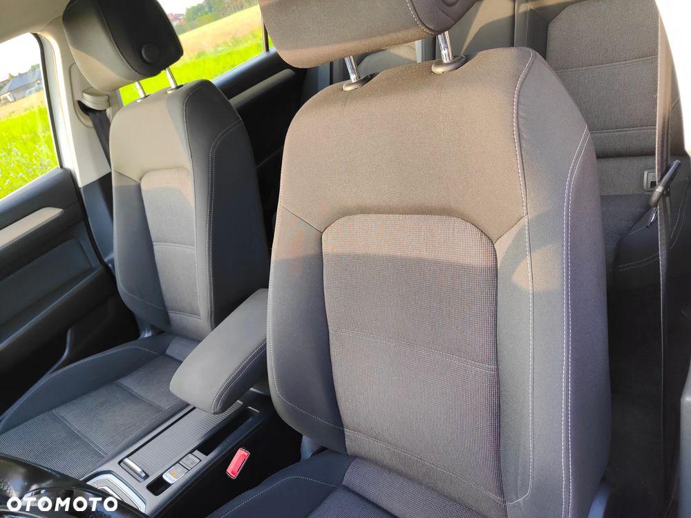 Volkswagen Passat 2.0 TDI BMT Comfortline - 15