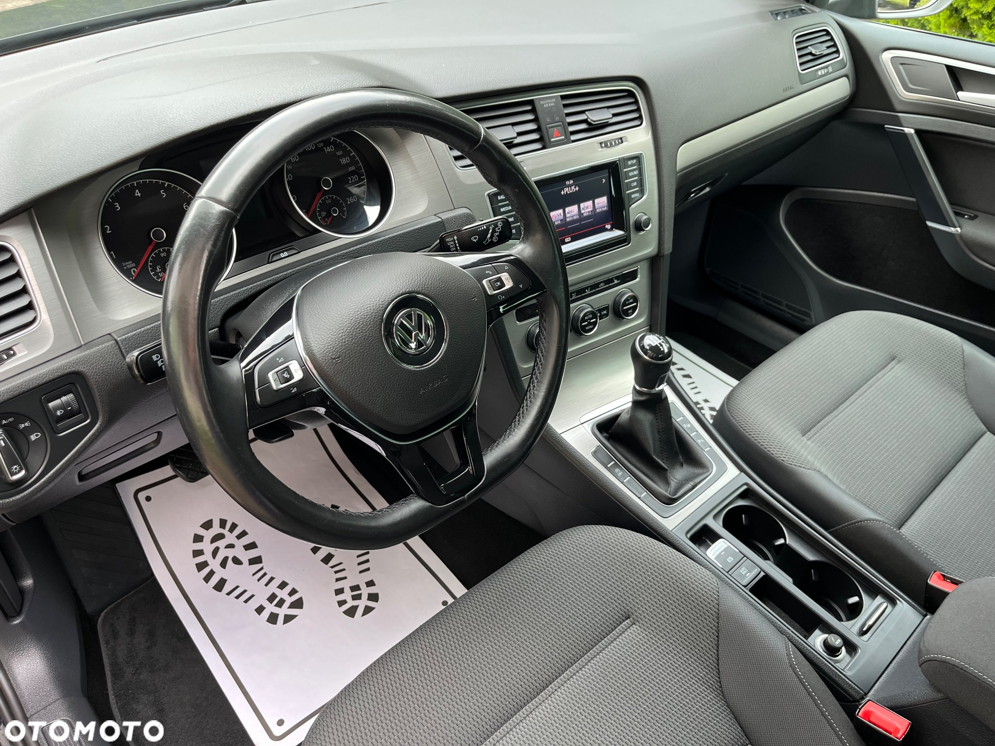 Volkswagen Golf 1.2 TSI BlueMotion Technology Comfortline - 17