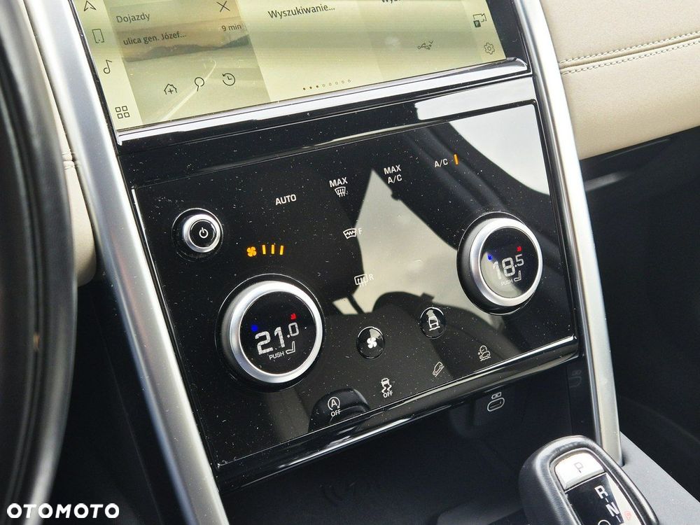 Land Rover Discovery Sport - 35