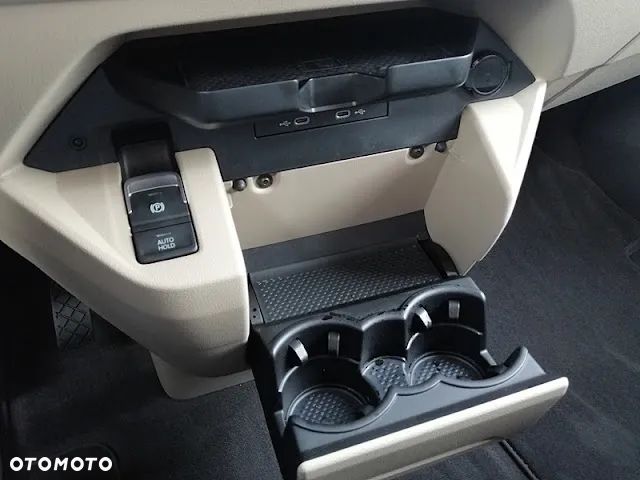 Volkswagen Multivan 2.0 TDI L2 Edition DSG - 8