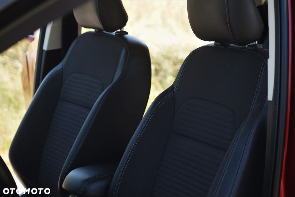 Ford Kuga - 4