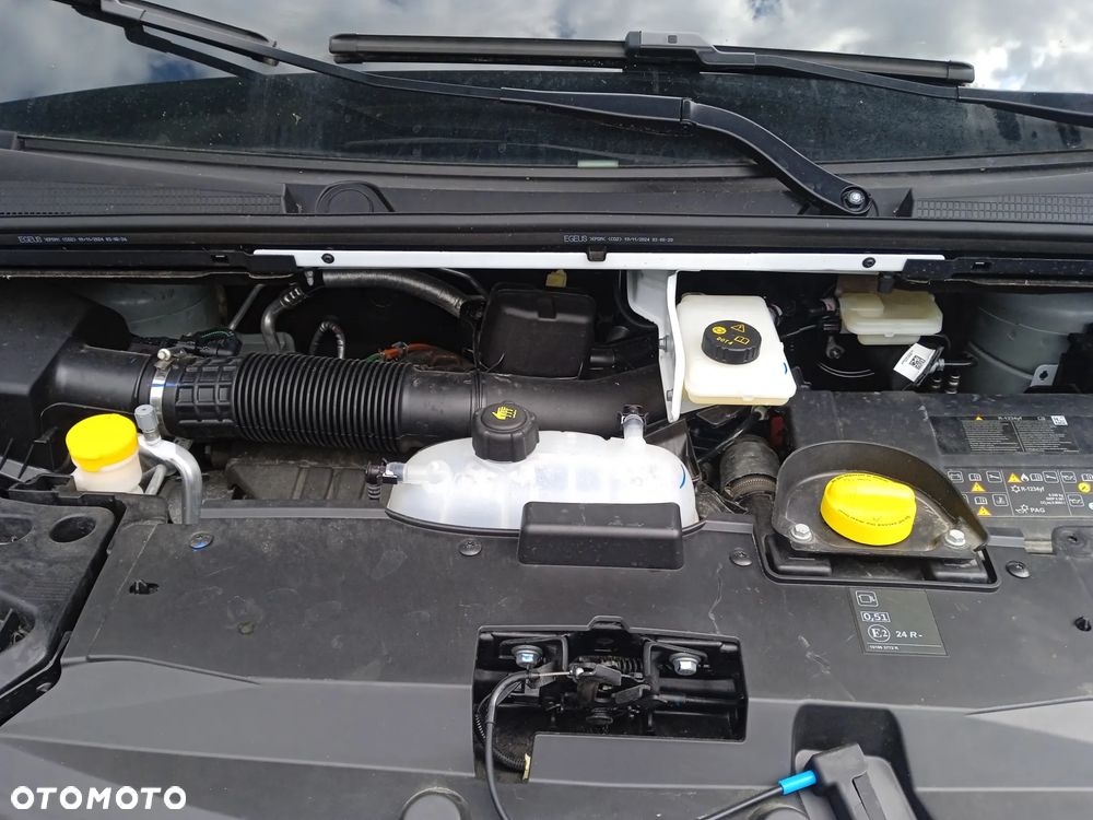 Renault Trafic - 13