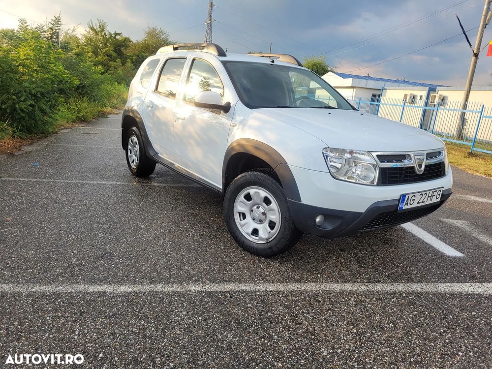 Dacia Duster 1.6 4x4 Laureate - 1
