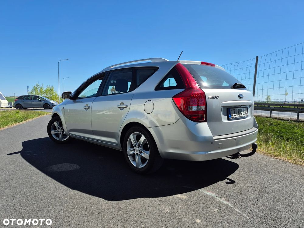 Kia Ceed - 3