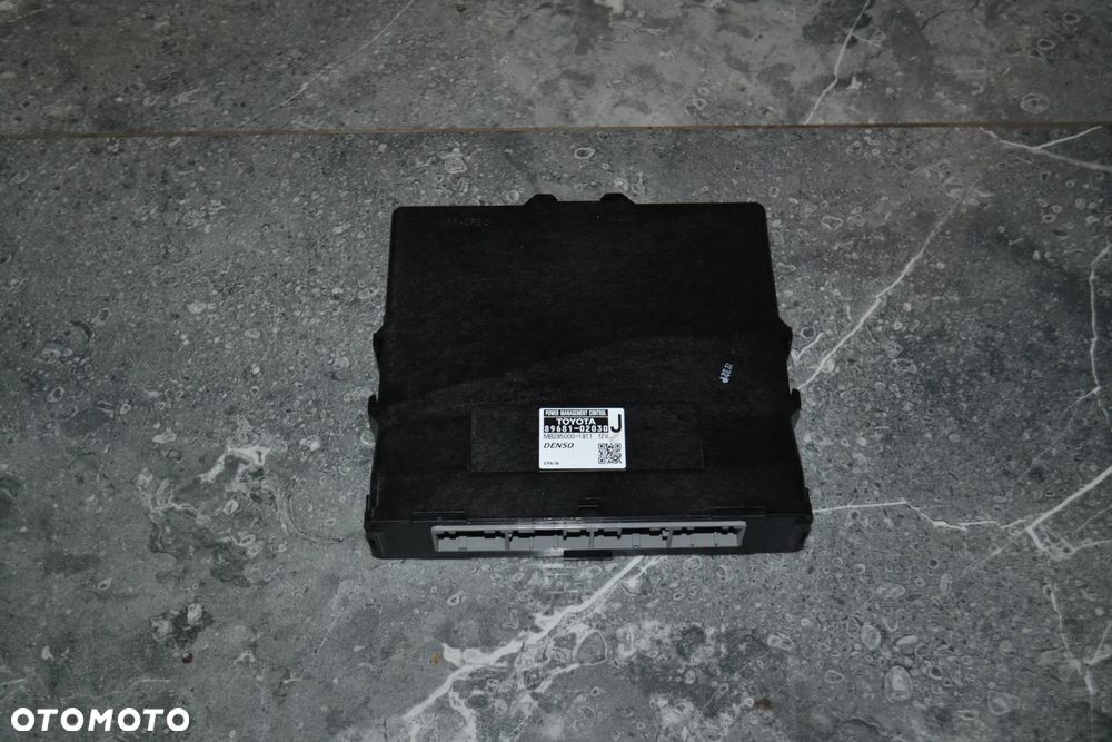 TOYOTA HYBRID MODUŁ STEROWNIK BATERI 89681-02030 - 1