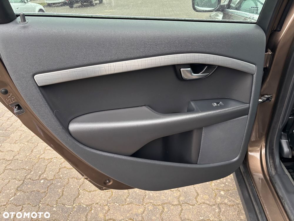 Volvo XC 70 D5 AWD Edition Pro - 15