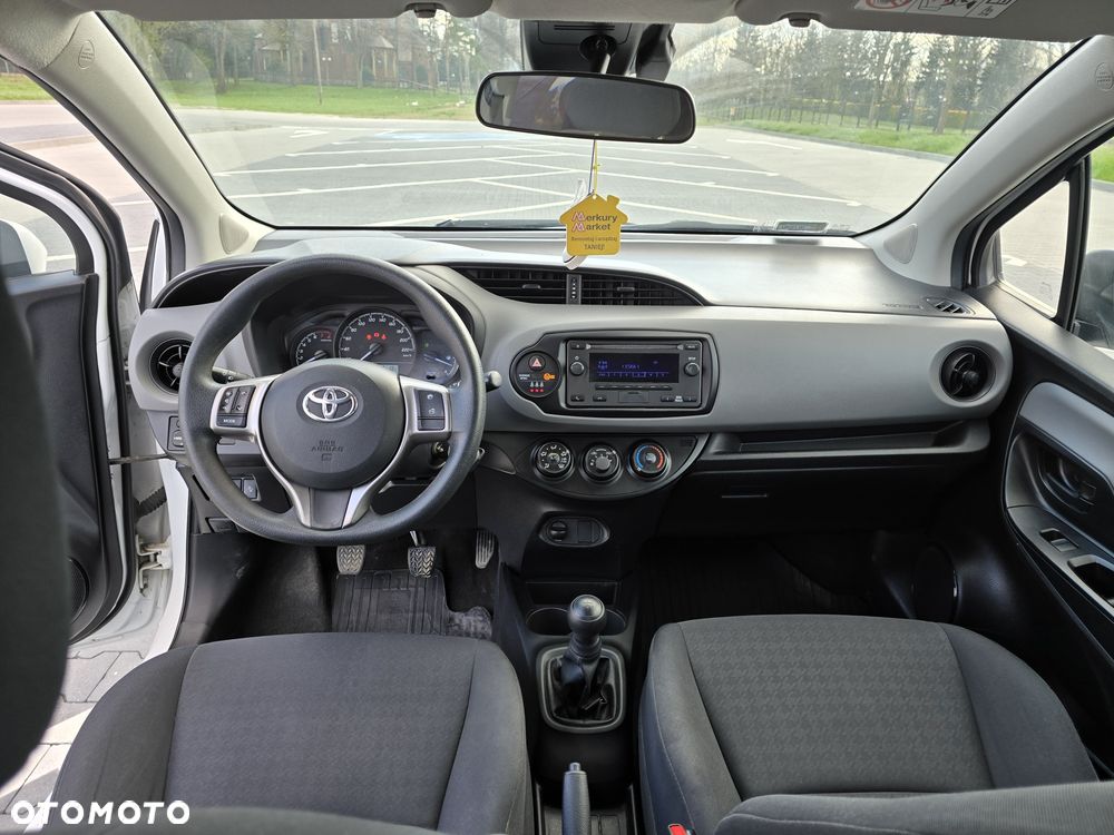 Toyota Yaris - 7
