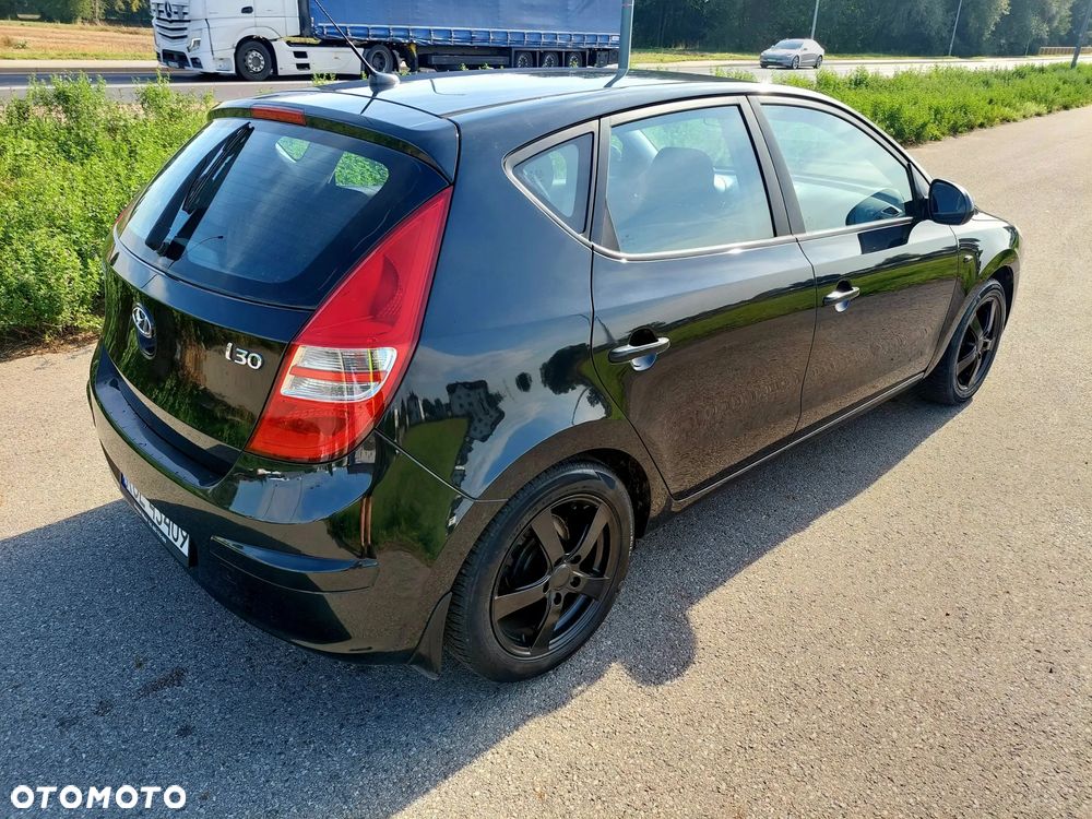 Hyundai i30 1.4 Classic + - 4